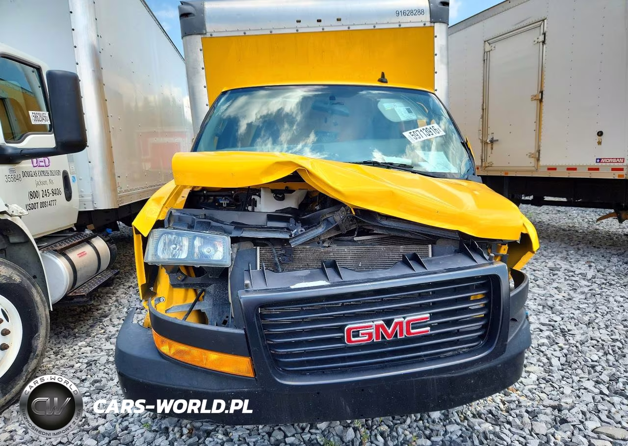 2023 GMC Savana Cut - Box Truck VIN:7GZ37TC78PN003098 - 5