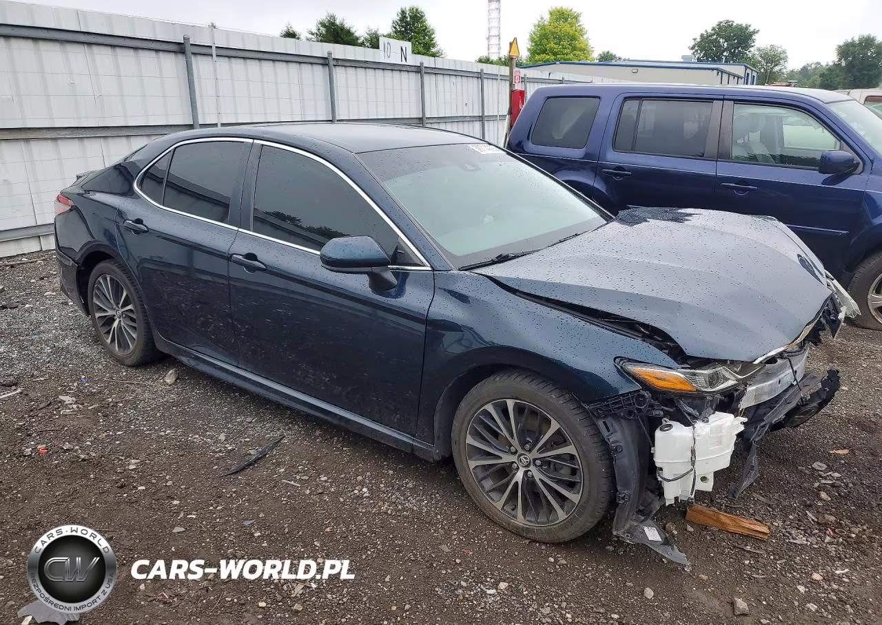 2018 Toyota Camry Se VIN:4T1B11HK3JU575328 - 4