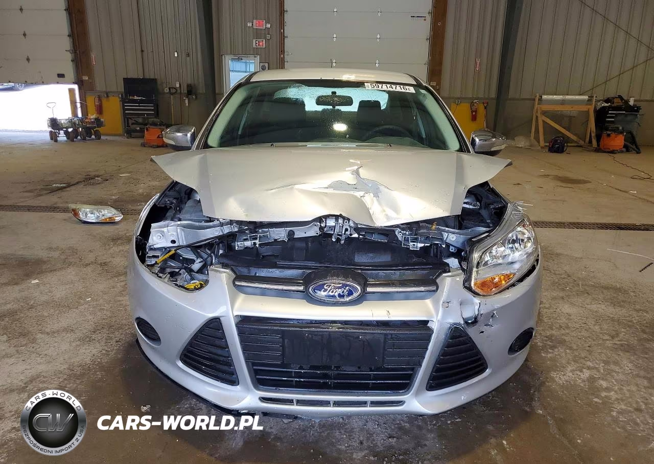 2014 Ford Focus Se VIN:1FADP3F23EL379613 - 5