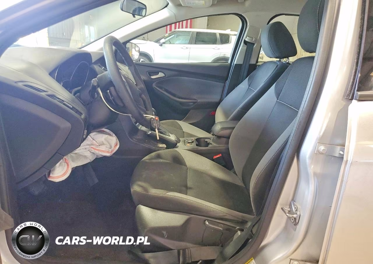 2014 Ford Focus Se VIN:1FADP3F23EL379613 - 7