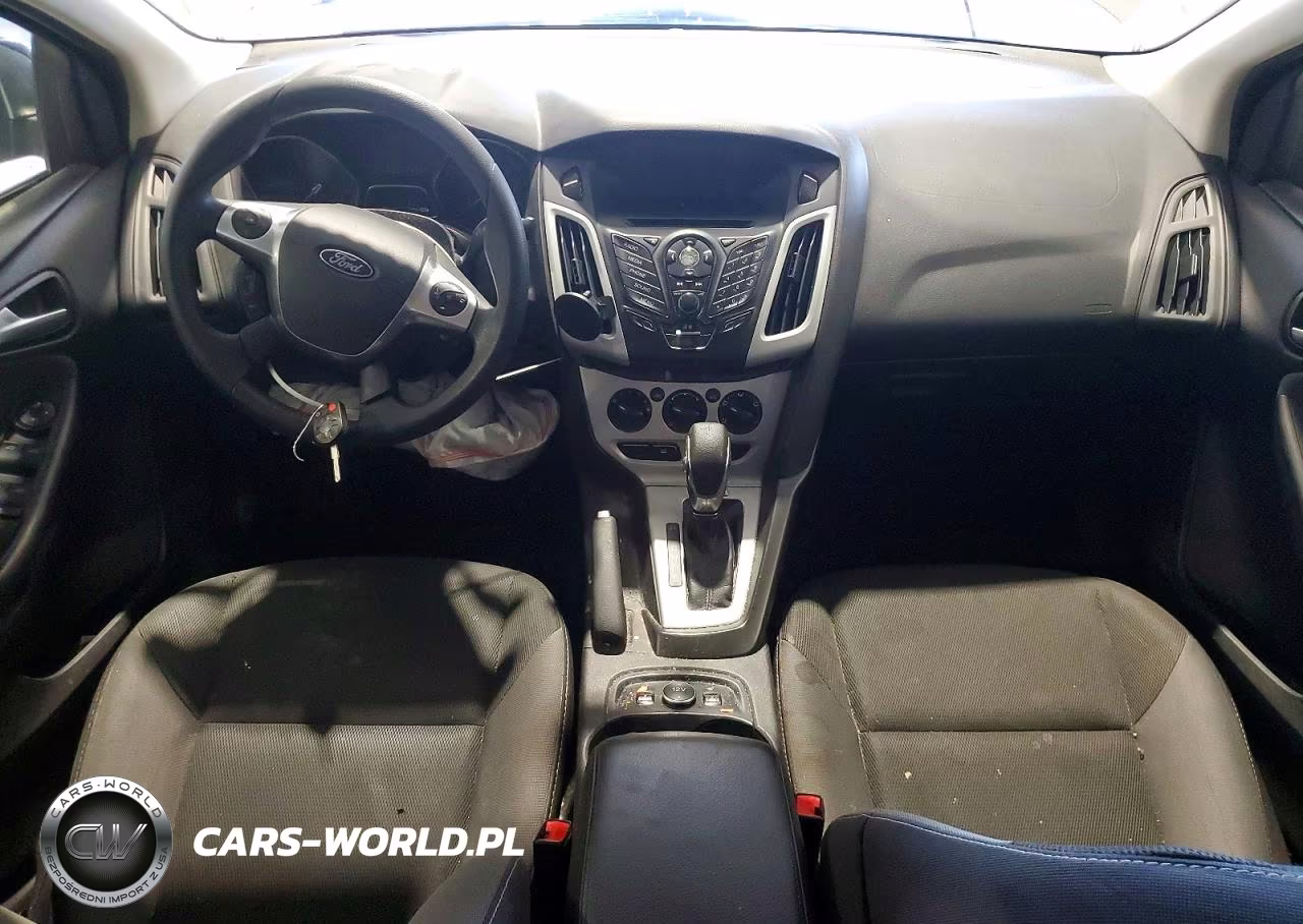 2014 Ford Focus Se VIN:1FADP3F23EL379613 - 8