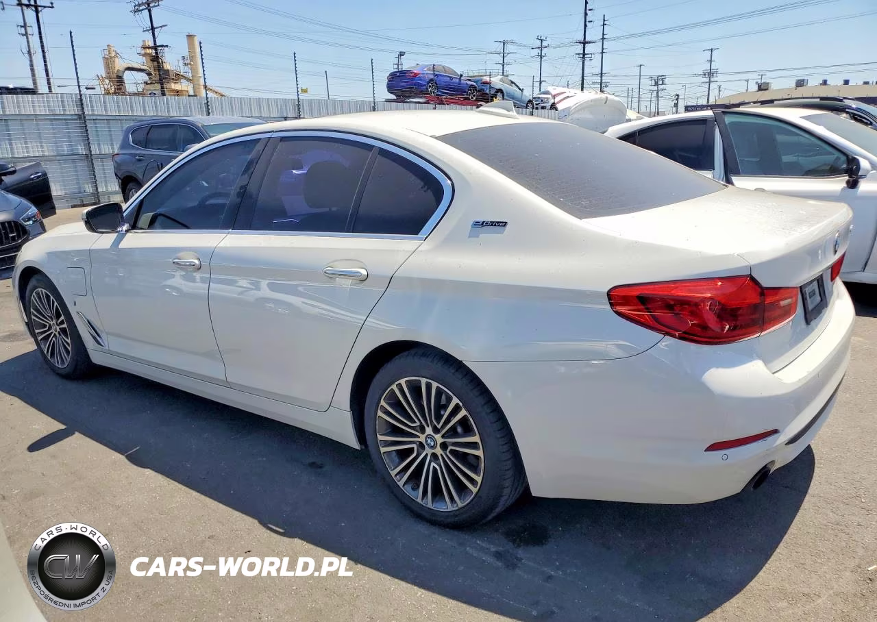 2018 BMW 530E VIN:WBAJA9C5XJB253407 - 2