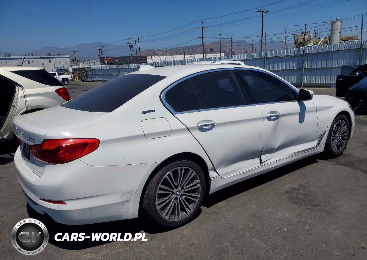 2018 BMW 530E VIN:WBAJA9C5XJB253407 - 3