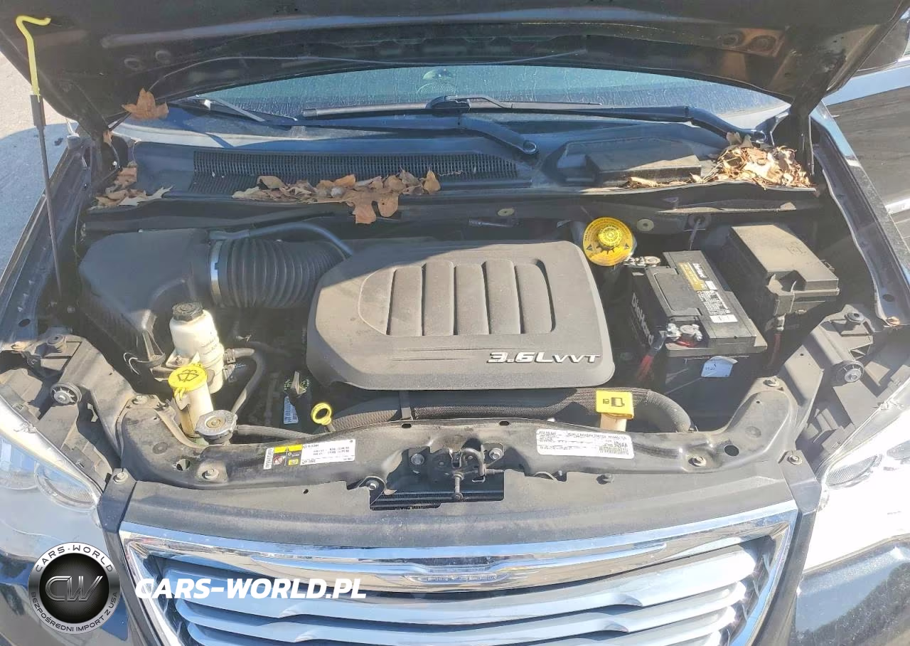 2016 Chrysler Town & Country Touring VIN:2C4RC1BG0GR199727 - 12