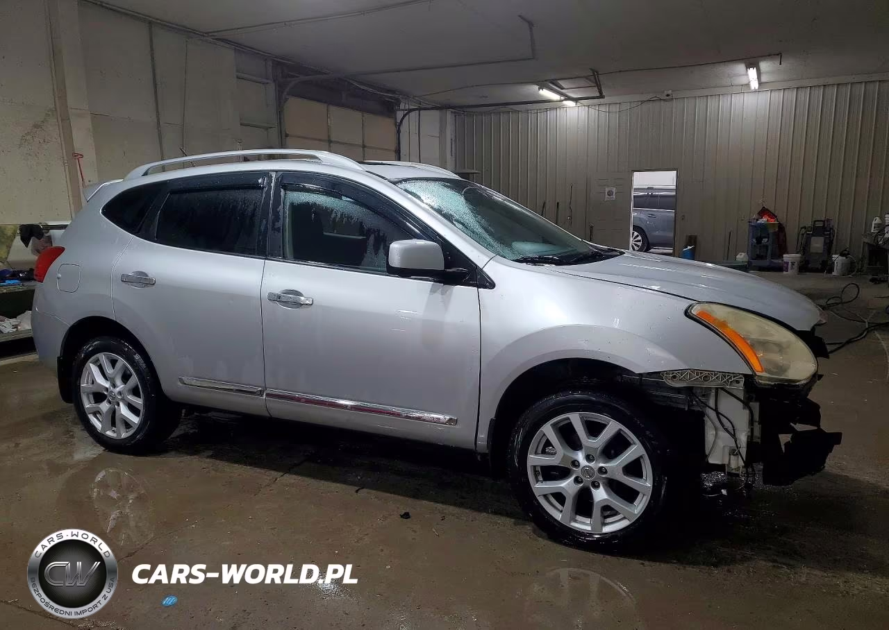 2013 Nissan Rogue S VIN:JN8AS5MVXDW621514 - 4