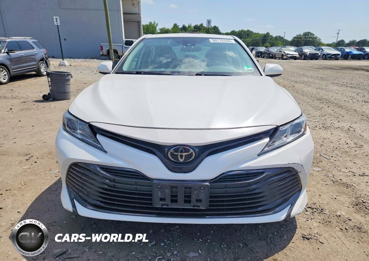 2019 Toyota Camry Le VIN:4T1B11HK4KU213039 - 5