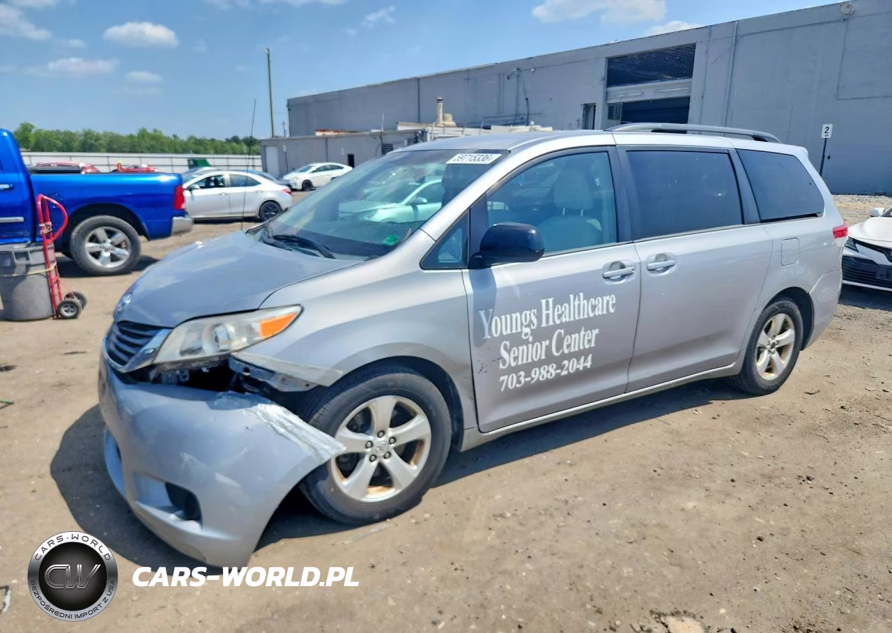 2013 Toyota Sienna Le