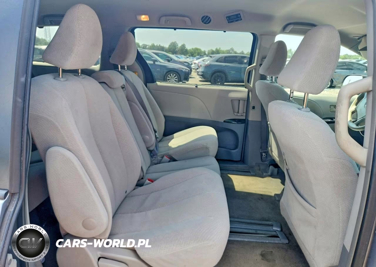 2013 Toyota Sienna Le VIN:5TDKK3DC9DS321403 - 10