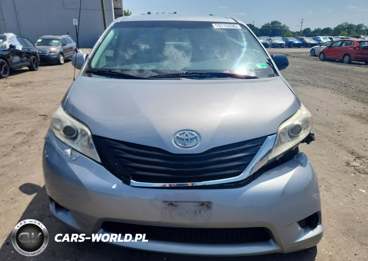 2013 Toyota Sienna Le VIN:5TDKK3DC9DS321403 - 5
