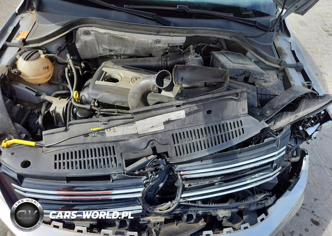 2017 Volkswagen Tiguan S VIN:WVGAV7AX9HK027381 - 12