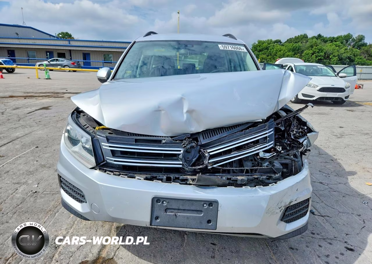 2017 Volkswagen Tiguan S VIN:WVGAV7AX9HK027381 - 5