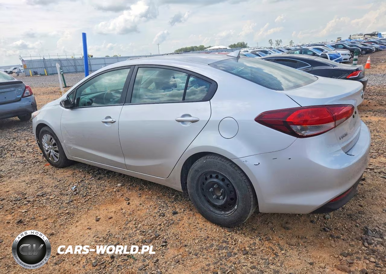 2017 Kia Forte Lx VIN:3KPFK4A7XHE049247 - 2