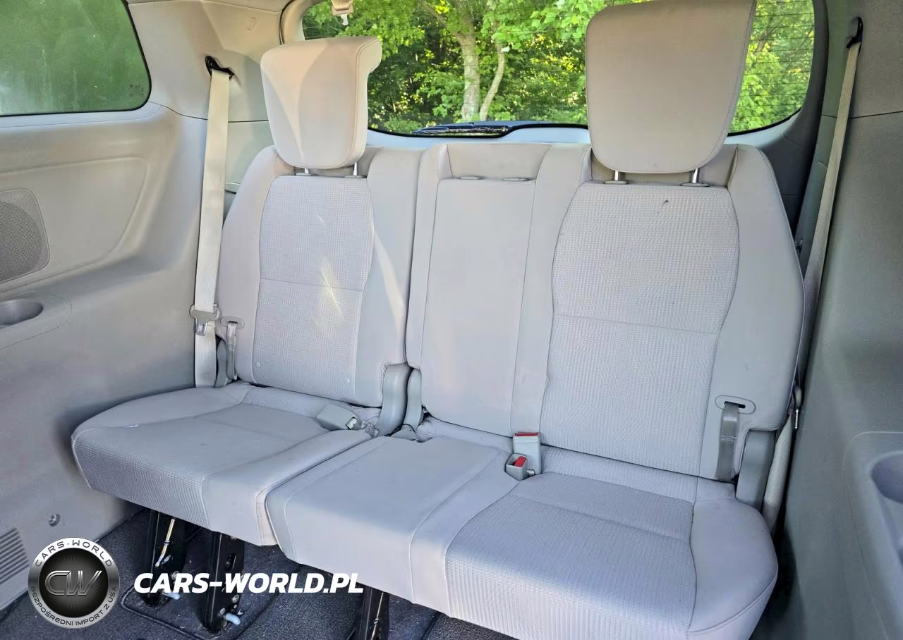 2019 Kia Sedona Lx VIN:KNDMB5C19K6567109 - 6