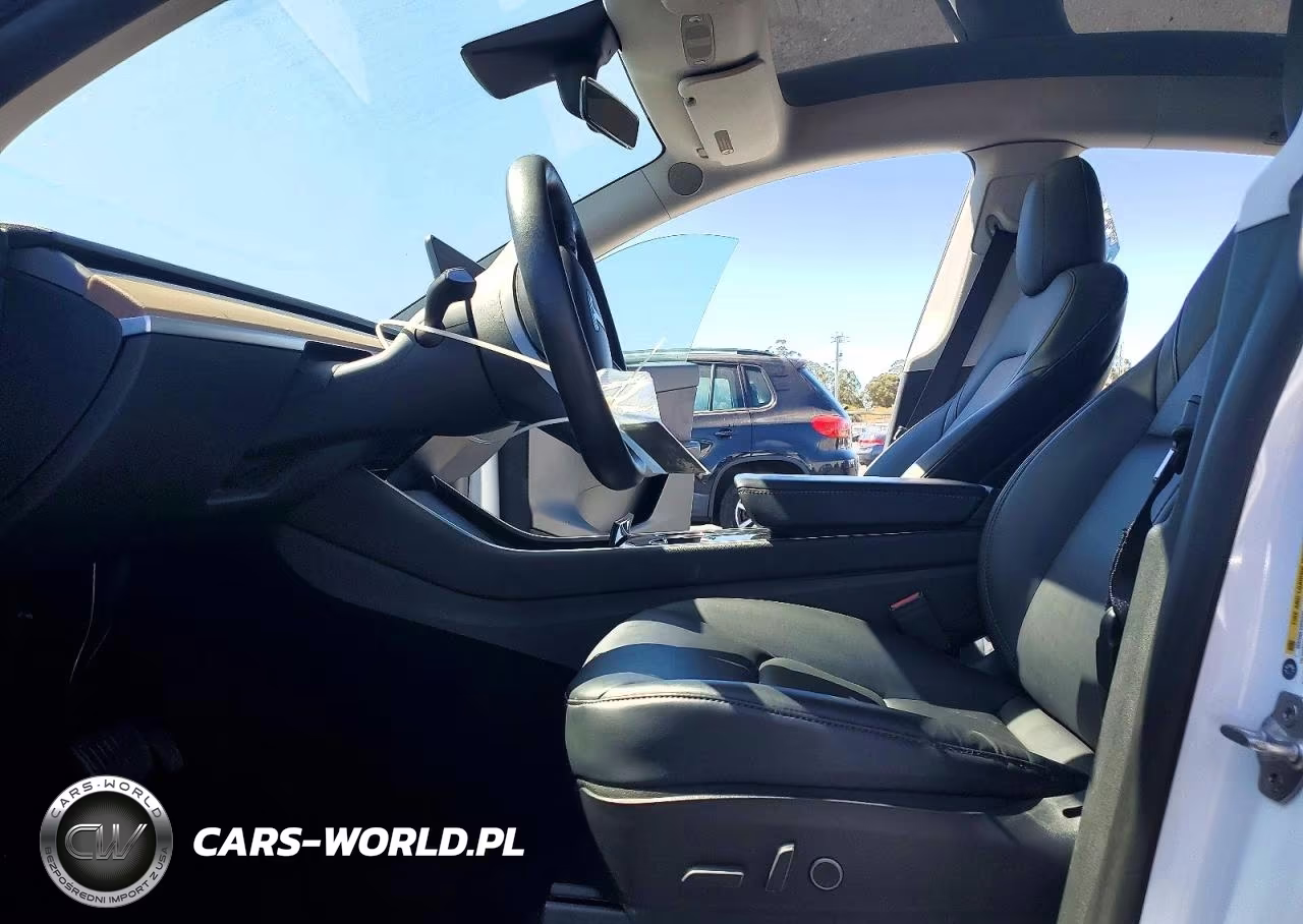 2021 Tesla Model Y VIN:5YJYGDEE3MF096918 - 7