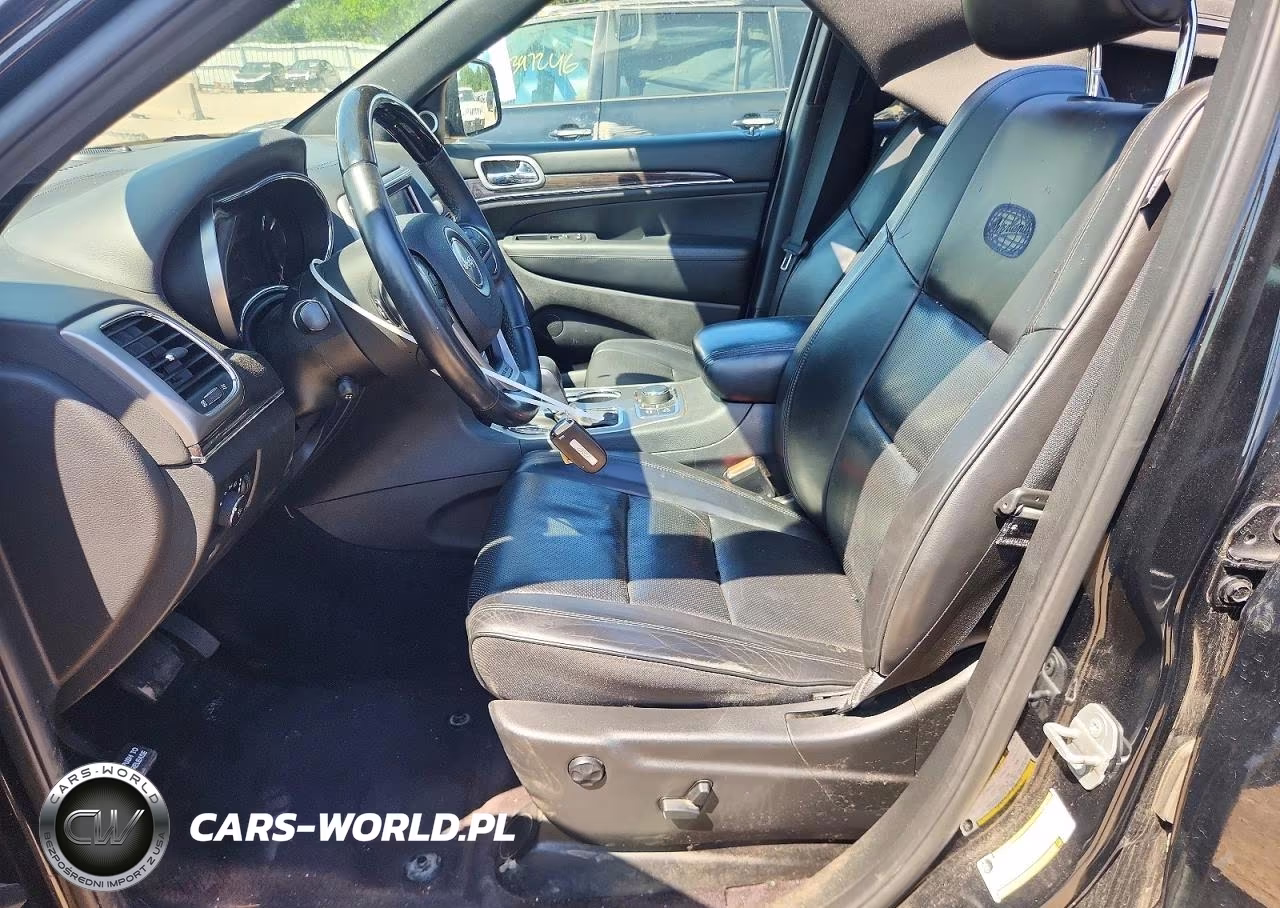 2018 Jeep Grand Cherokee Overland VIN:1C4RJFCG2JC322316 - 7