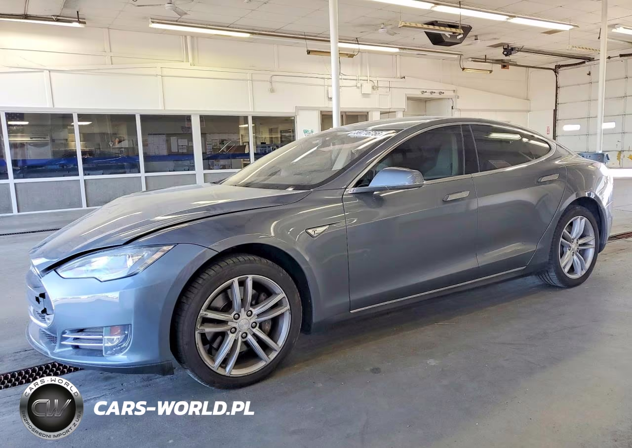 2013 Tesla Model S
