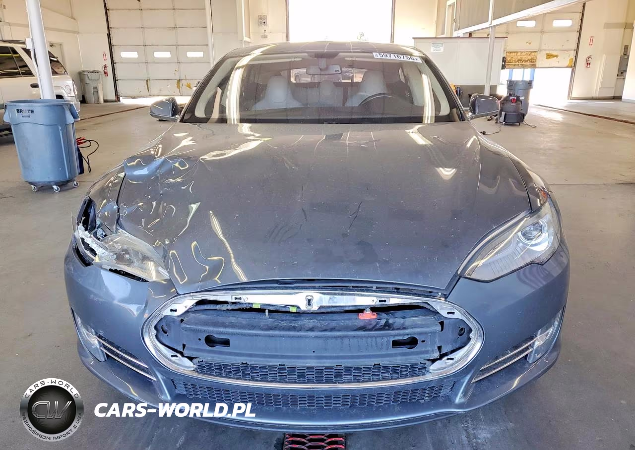 2013 Tesla Model S VIN:5YJSA1CN8DFP26294 - 5