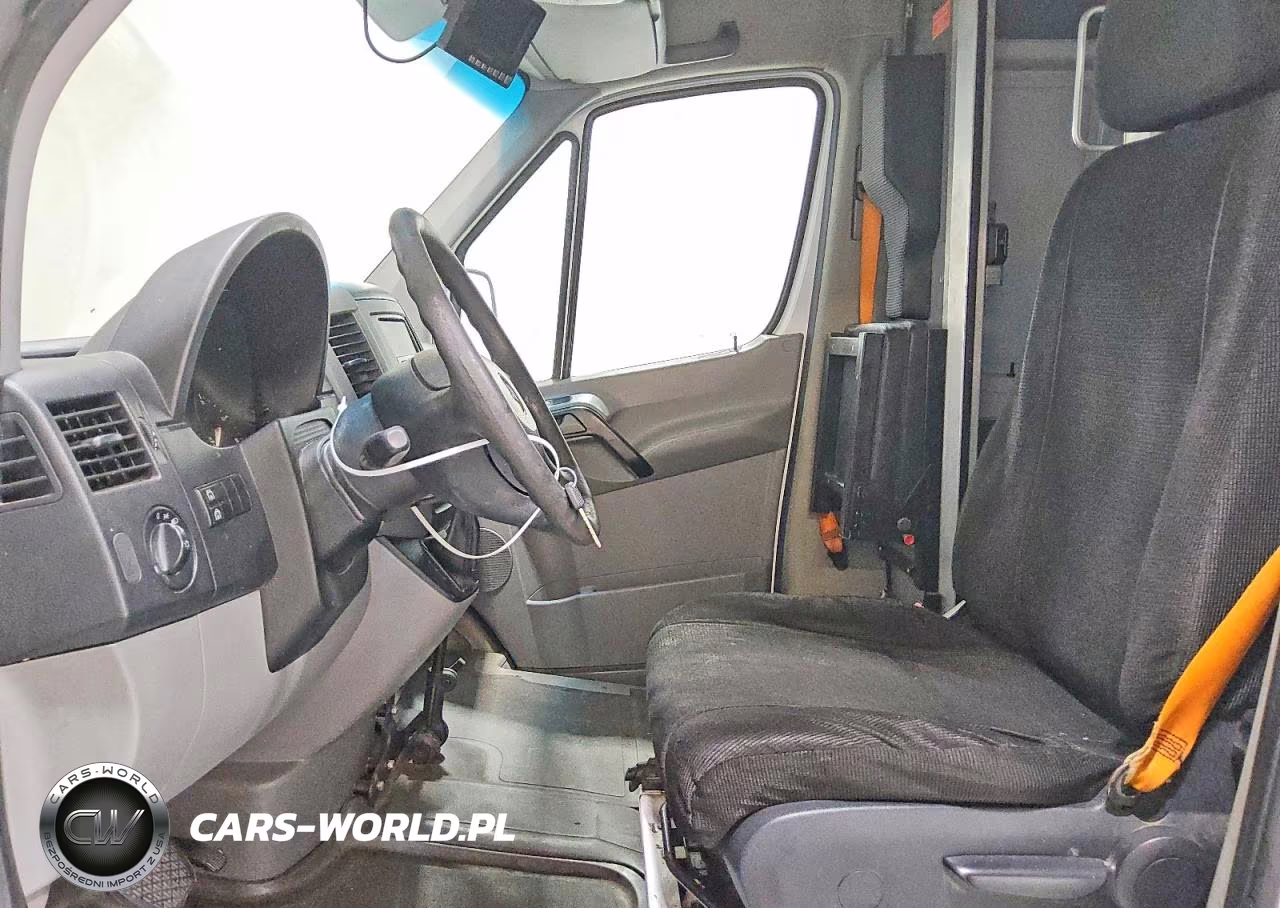 2012 Mercedes-Benz Sprinter 2500 VIN:WD3PE8CB3C5612268 - 7