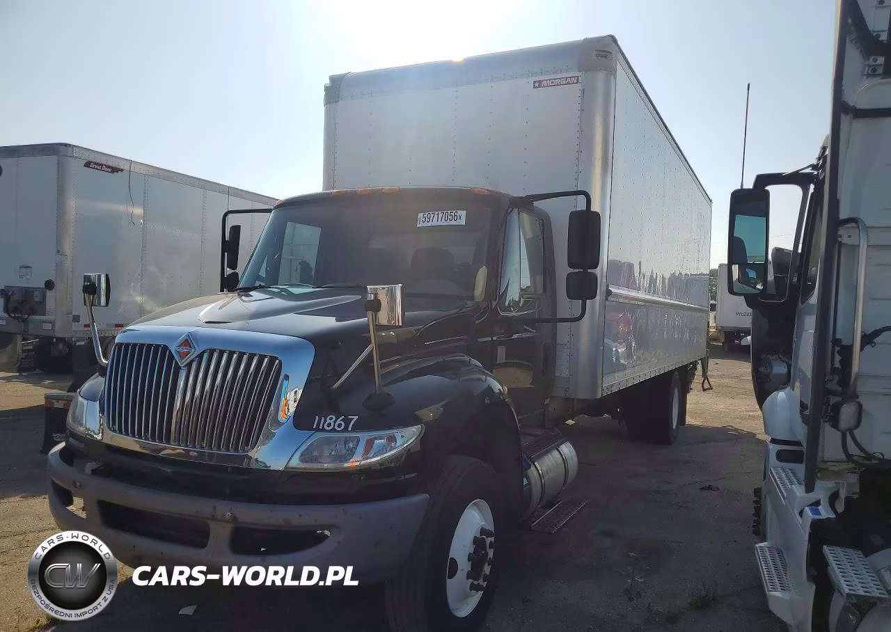 2018 International 4300 Box Truck – zdjęcie 1 z 13