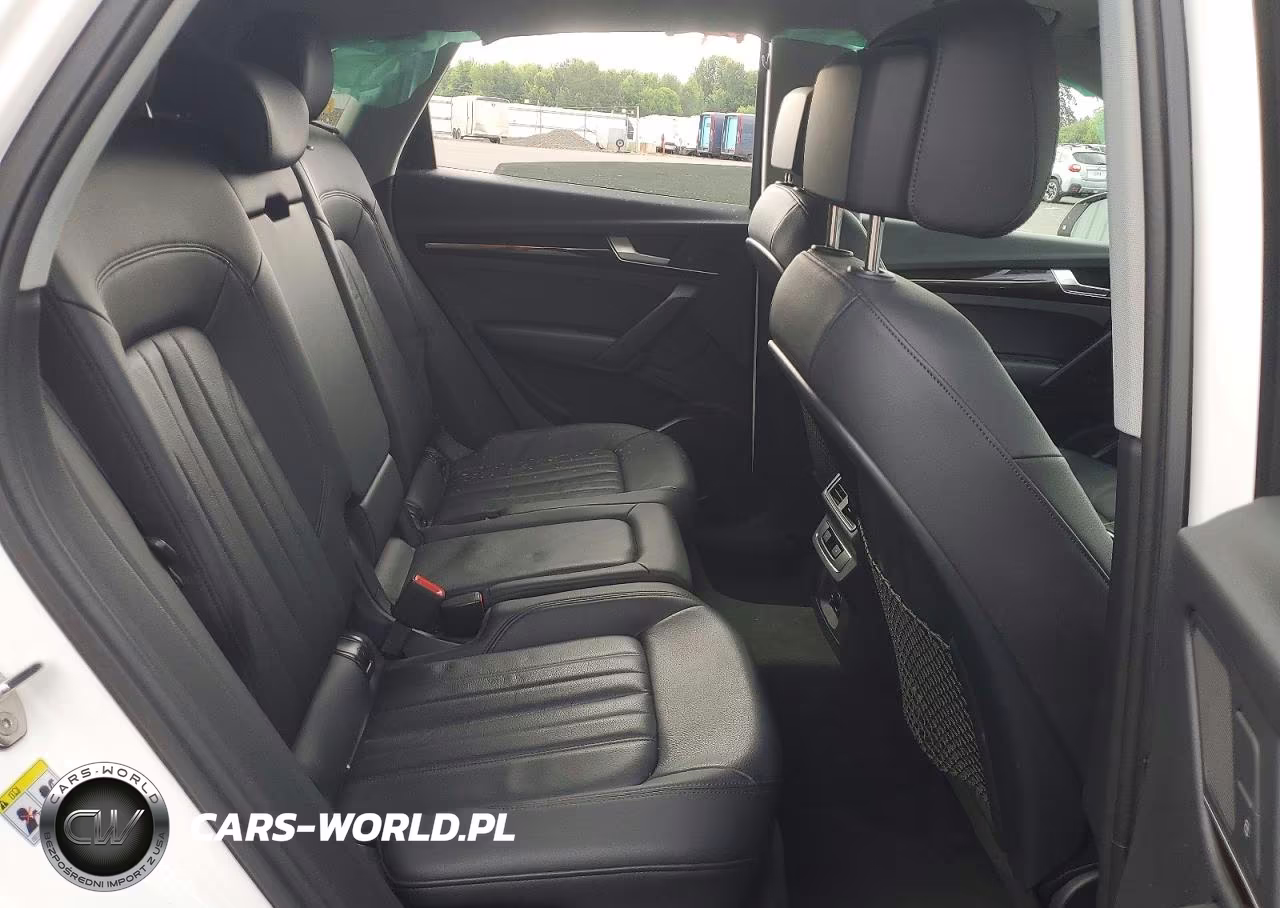 2018 Audi Q5 Premium VIN:WA1ANAFY4J2202123 - 10