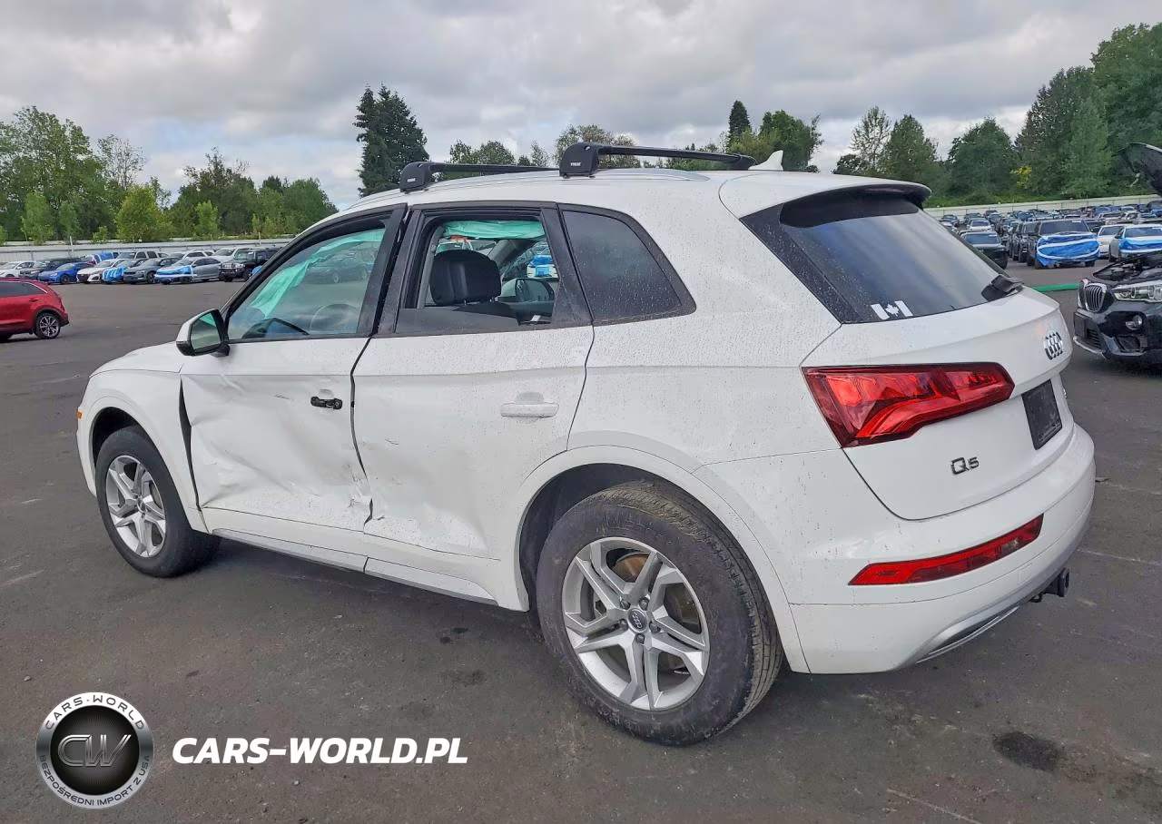 2018 Audi Q5 Premium VIN:WA1ANAFY4J2202123 - 2