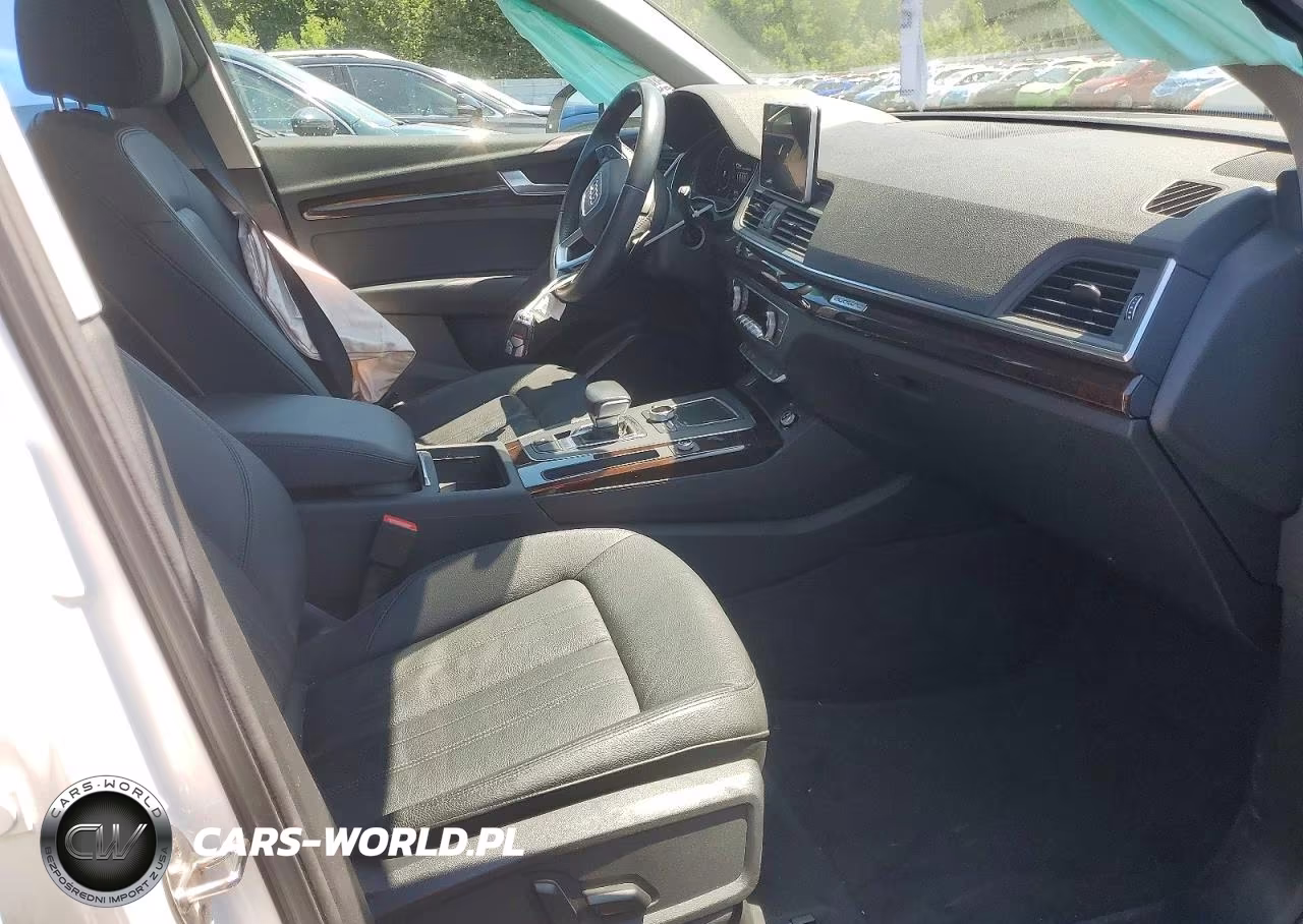 2018 Audi Q5 Premium VIN:WA1ANAFY4J2202123 - 7