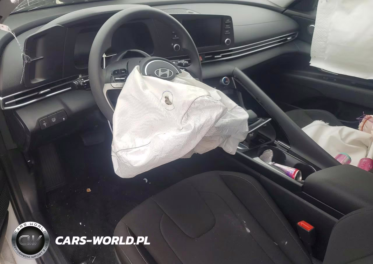 2026 Hyundai Elantra Hybrid Blue VIN:KMHLM4DJ9TU205787 - 8