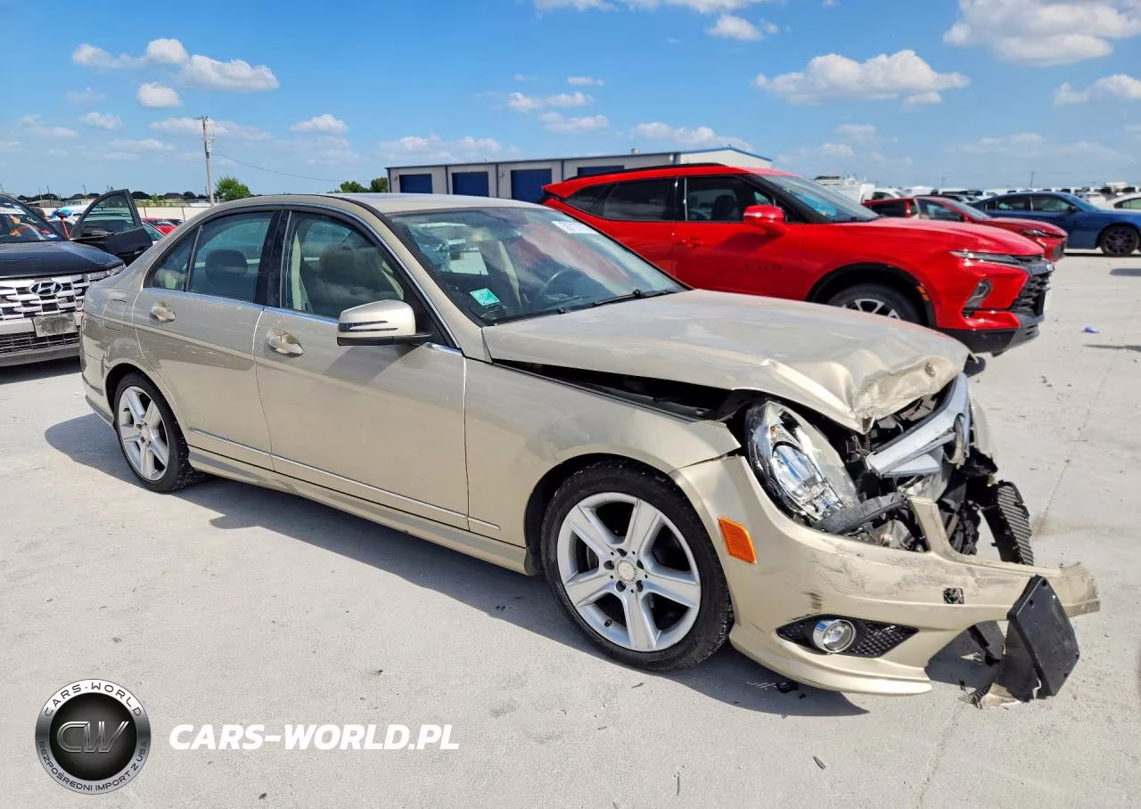 2010 Mercedes-Benz C 300 VIN:WDDGF5EB6AR107190 - 4
