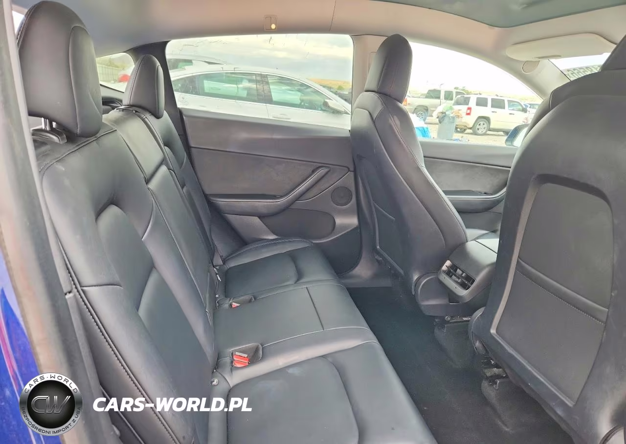 2021 Tesla Model Y VIN:5YJYGDEE2MF161502 - 10