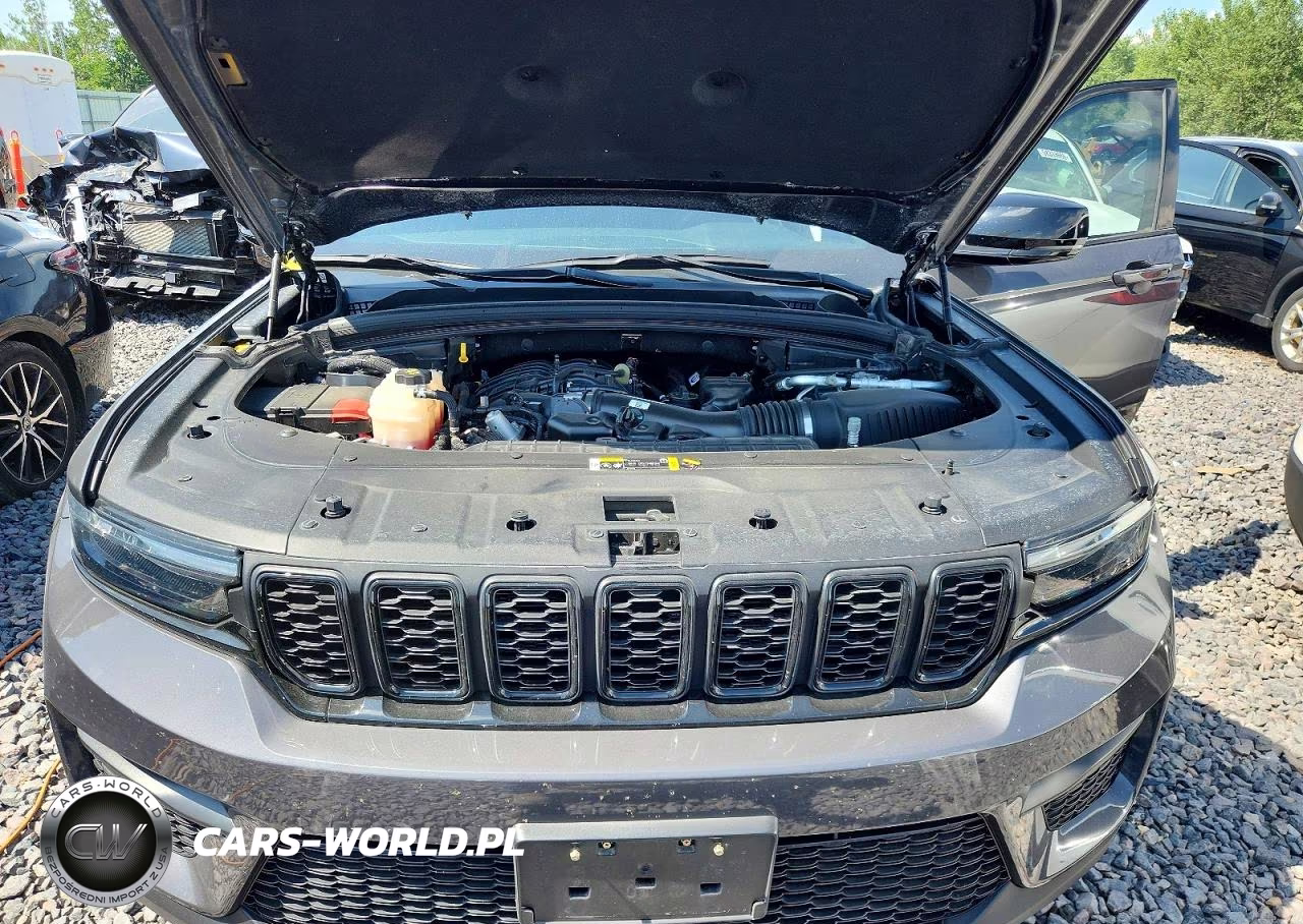 2024 Jeep Grand Cherokee Laredo VIN:1C4RJHAG0RC236383 - 11