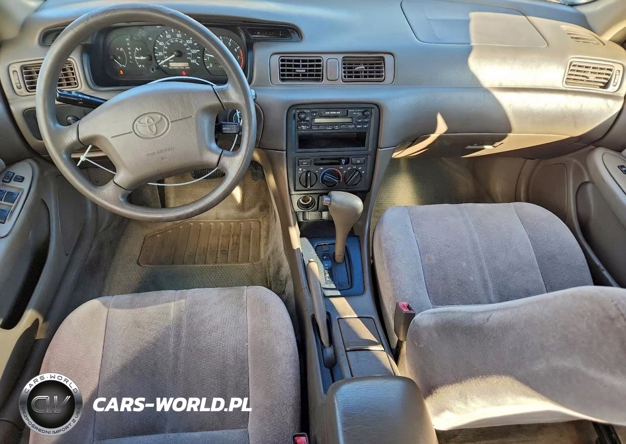 1999 Toyota Camry Le VIN:JT2BG22K4X0268373 - 8