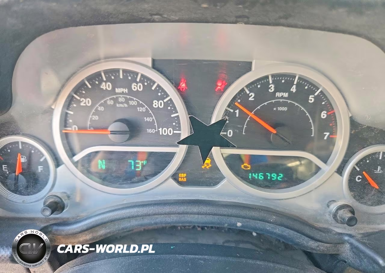 2007 Jeep Wrangler Sahara VIN:1J4FA54167L125935 - 9