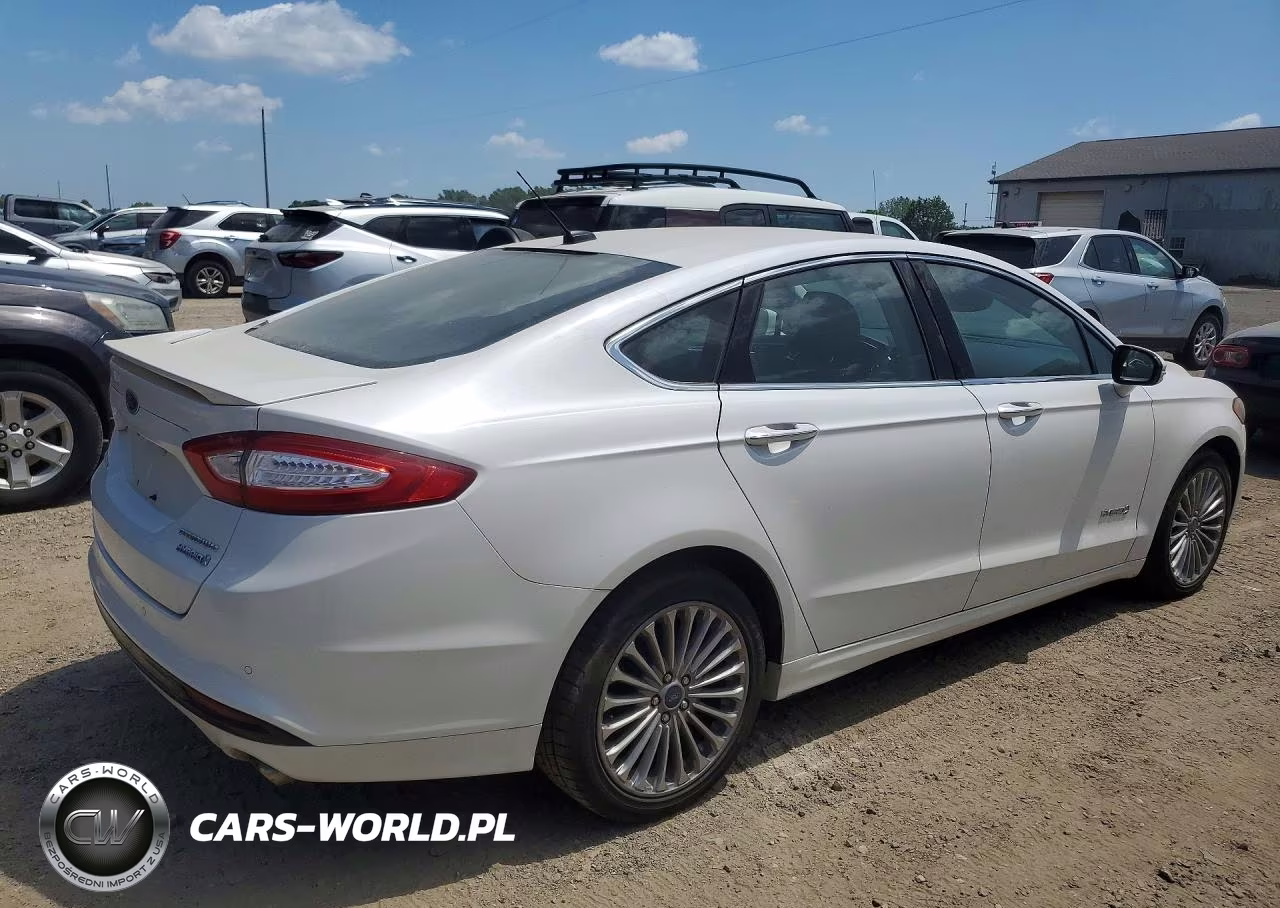 2014 Ford Fusion Titanium Hev VIN:3FA6P0RU4ER211629 - 3