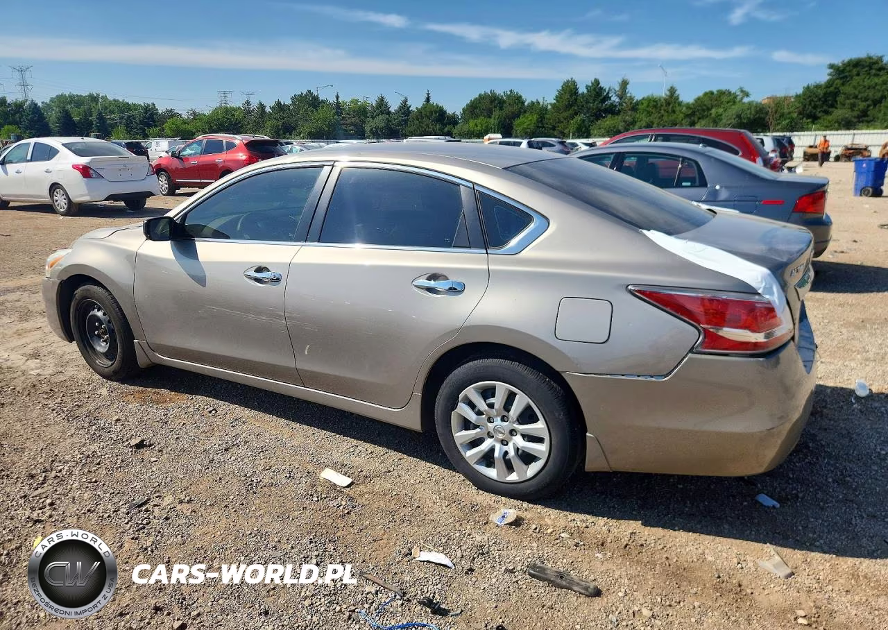 2015 Nissan Altima 2.5 S VIN:1N4AL3AP7FC585827 - 2