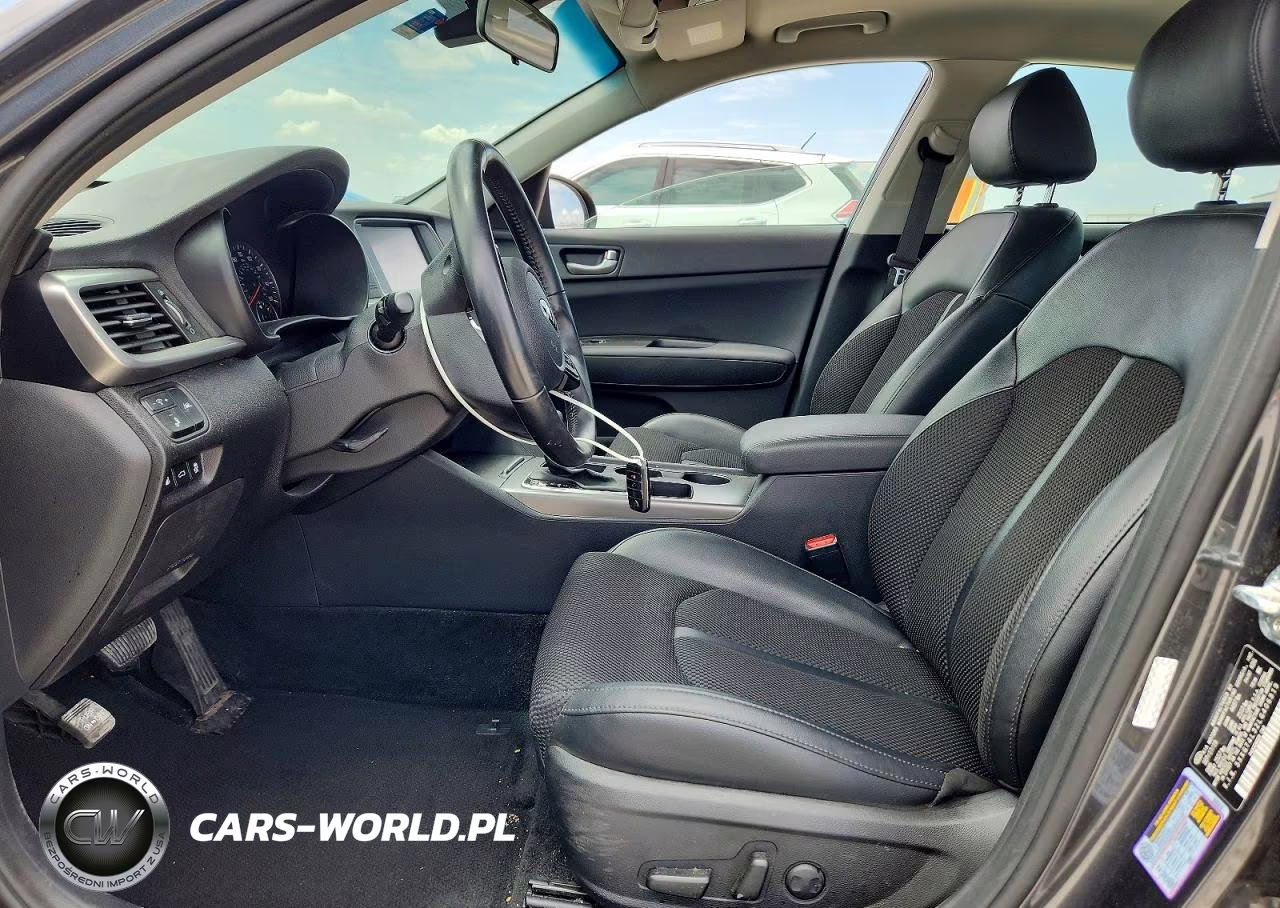 2020 Kia Optima S VIN:5XXGT4L32LG406819 - 7