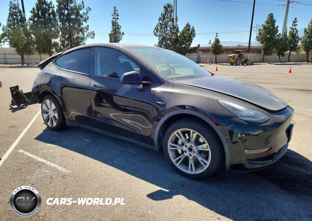 2021 Tesla Model Y VIN:5YJYGAED5MF136292 - 4