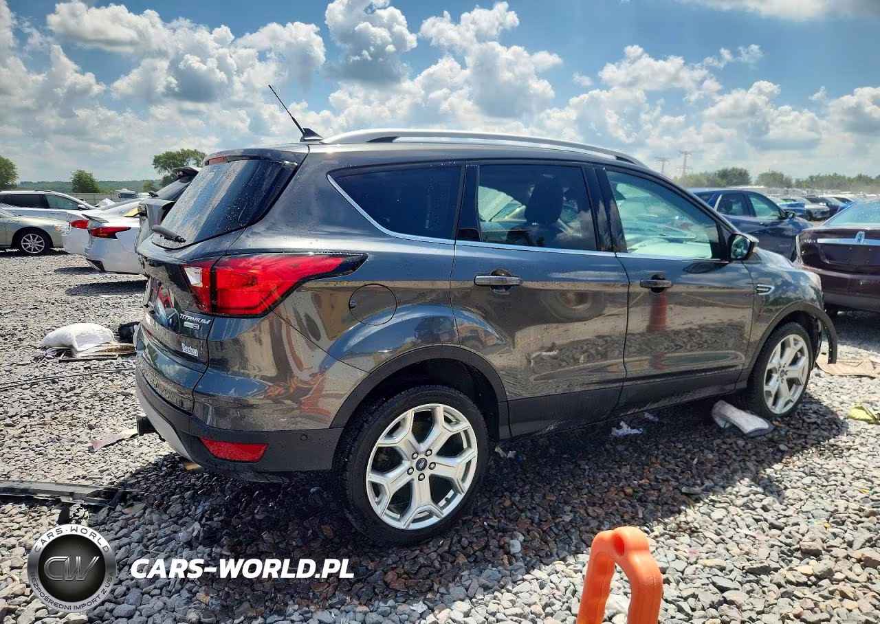 2019 Ford Escape Titanium VIN:1FMCU9J92KUC22193 - 3