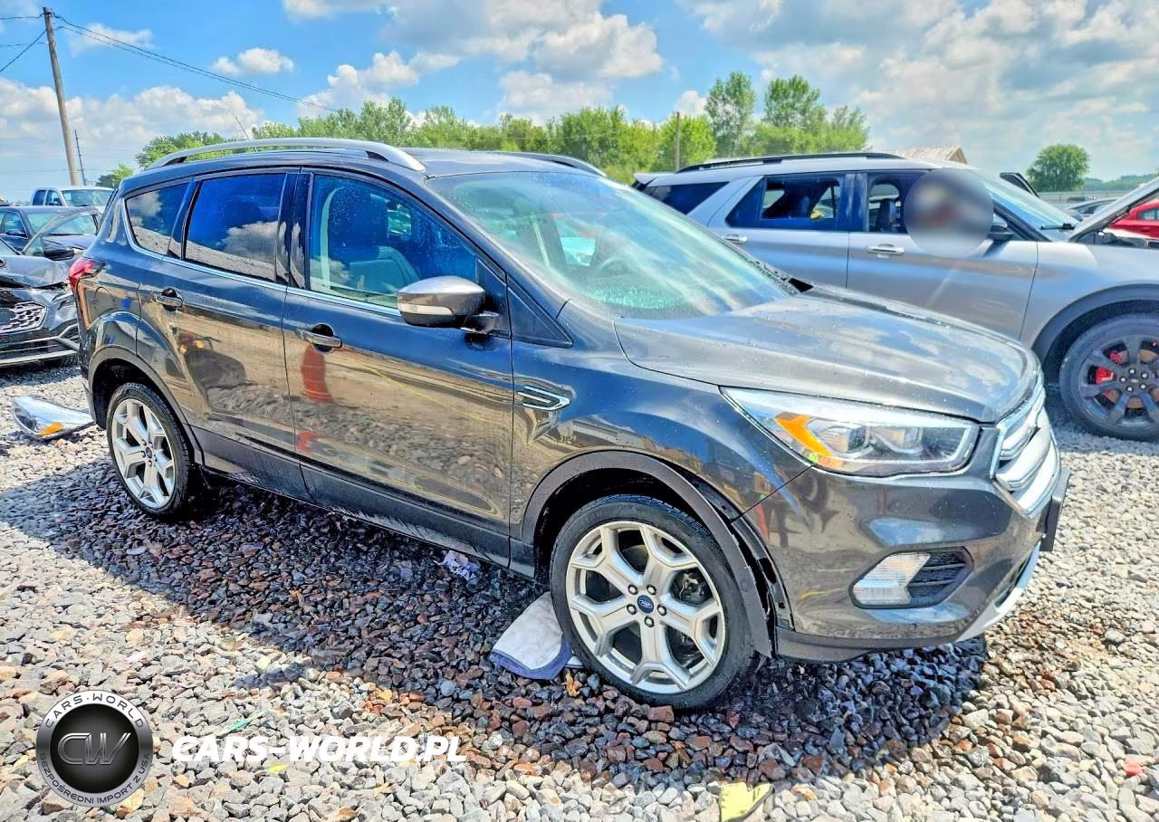 2019 Ford Escape Titanium VIN:1FMCU9J92KUC22193 - 4