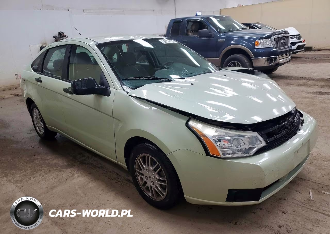 2010 Ford Focus Se VIN:1FAHP3FN4AW150104 - 4