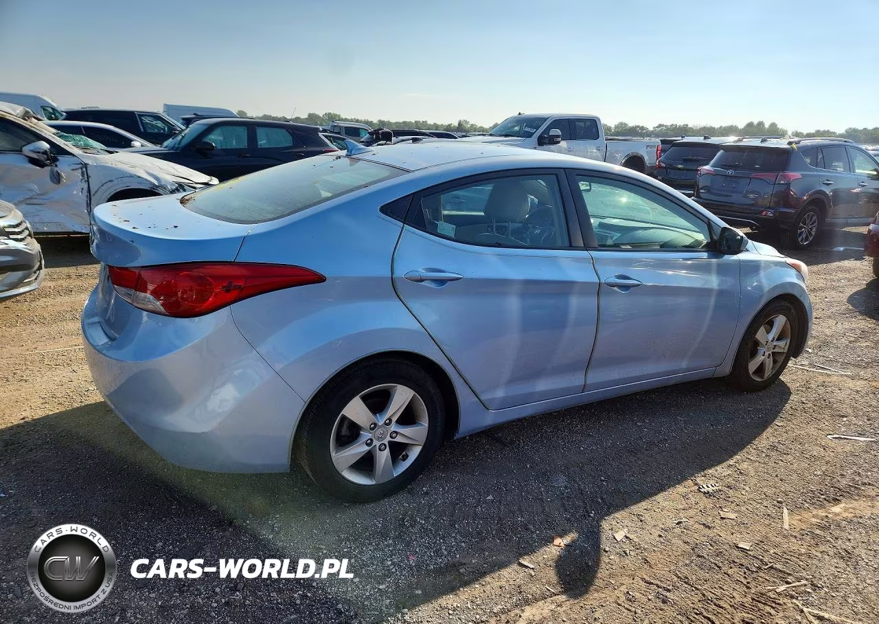 2011 Hyundai Elantra Gls VIN:KMHDH4AE9BU104909 - 3