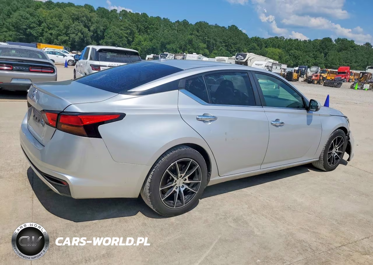 2020 Nissan Altima S VIN:1N4BL4BV8LC136529 - 3