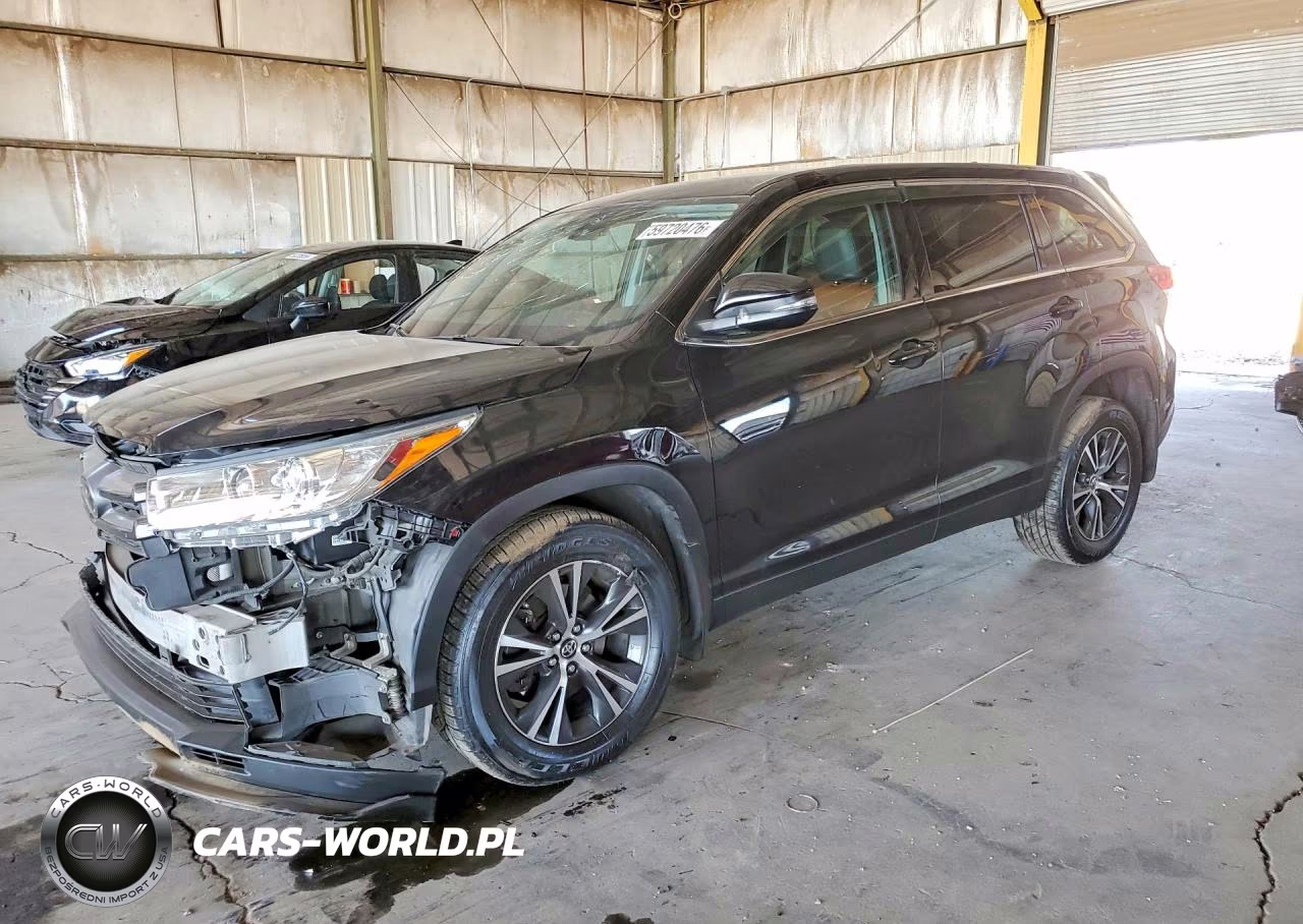 2019 Toyota Highlander Le Plus VIN:5TDBZRFH4KS961104 - 1
