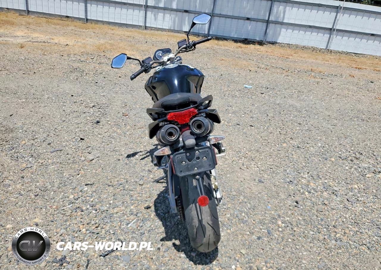 2016 Aprilia Shiver 750 VIN:ZD4RAC014GS001542 - 4