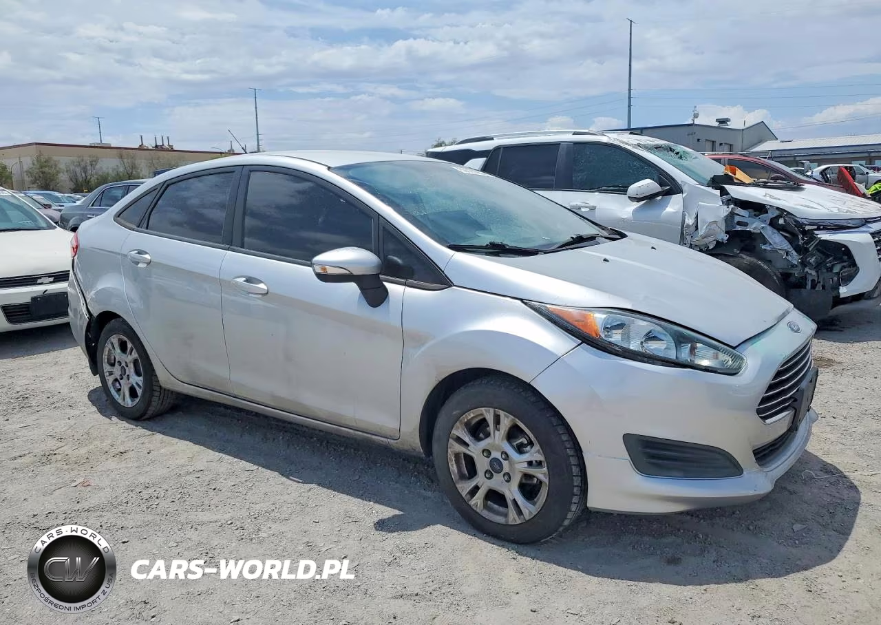 2015 Ford Fiesta Se VIN:3FADP4BJXFM126971 - 4