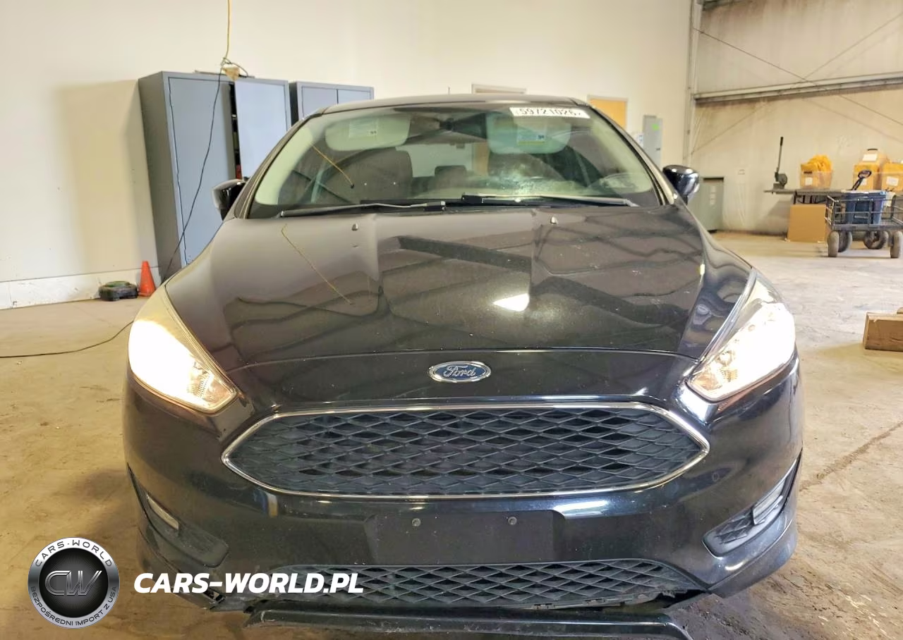 2015 Ford Focus Se VIN:1FADP3K27FL215966 - 5