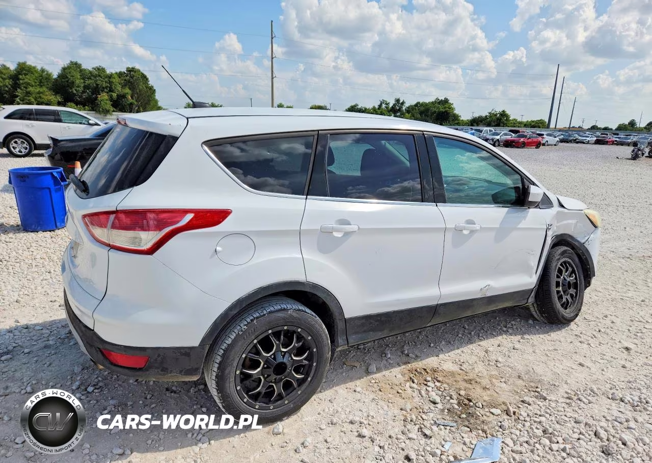 2014 Ford Escape Se VIN:1FMCU0G95EUD32940 - 3
