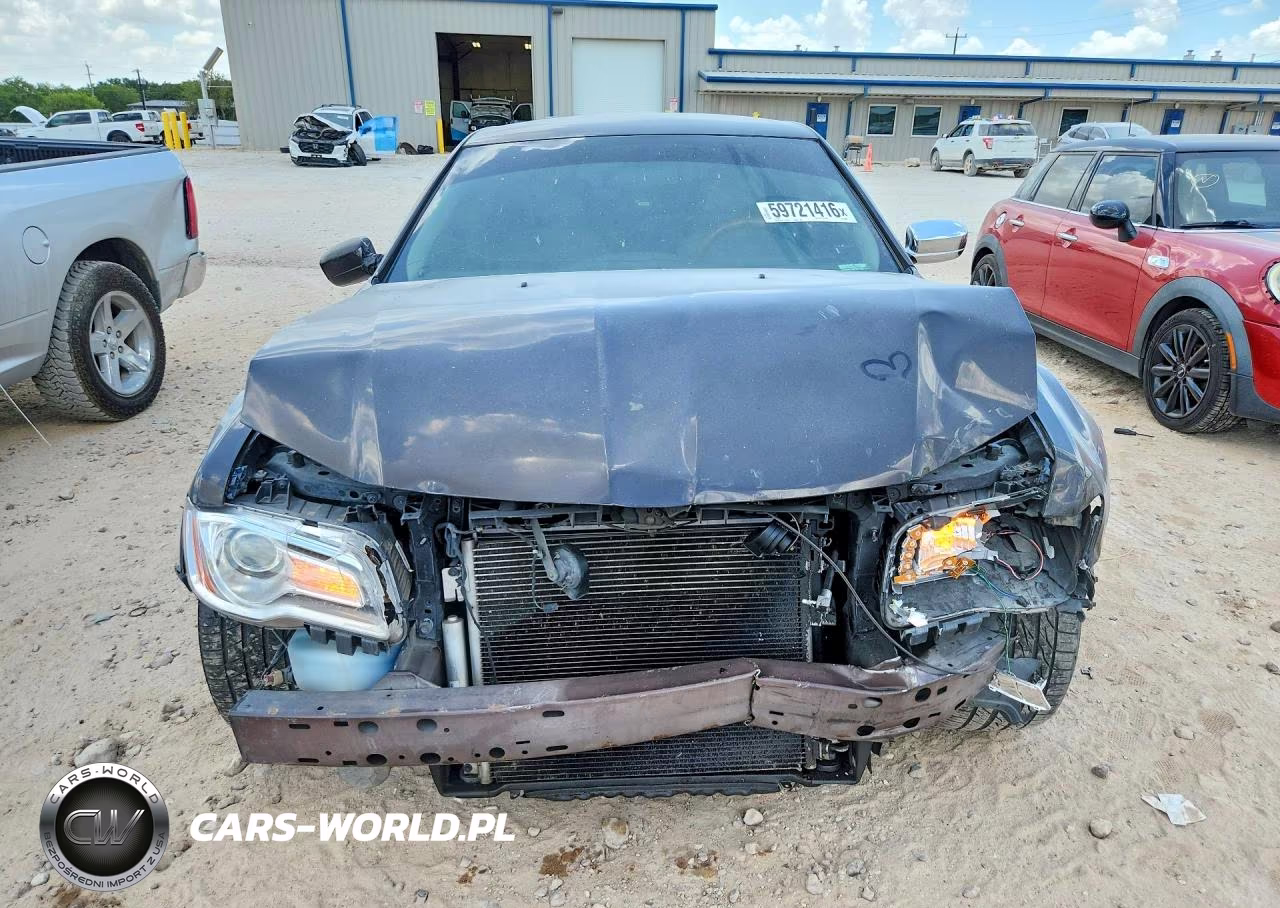 2013 Chrysler 300C VIN:2C3CCAEG0DH606257 - 5