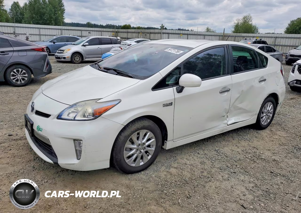2014 Toyota Prius Plug-In Hybrid Base – zdjęcie 1 z 13