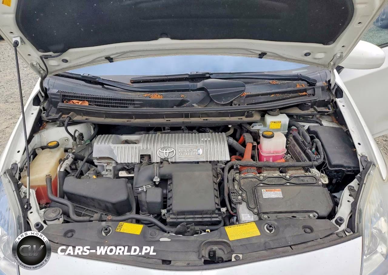 2014 Toyota Prius Plug-In Hybrid Base VIN:JTDKN3DP1E3056733 - 12