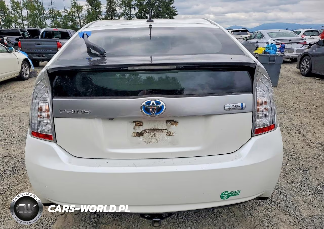 2014 Toyota Prius Plug-In Hybrid Base VIN:JTDKN3DP1E3056733 - 6